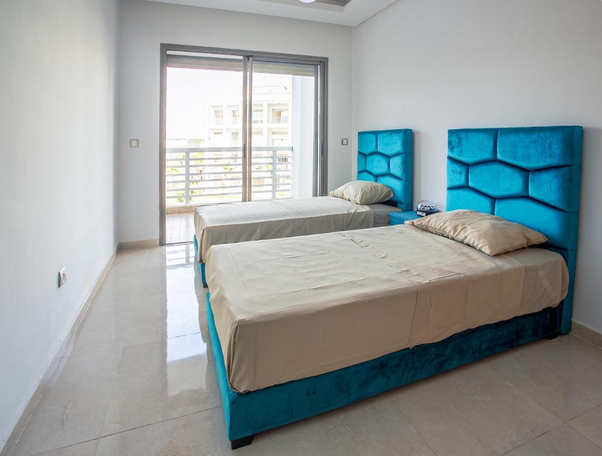 Magnifiques Appartements De Vacances ブズニカ エクステリア 写真